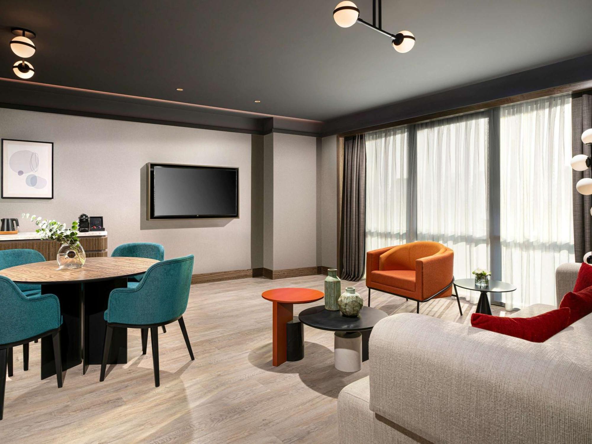 Moevenpick Hotel Istanbul Marmara Sea Exterior foto
